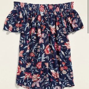 Old Navy Women’s sz M crinkle crepe blouse